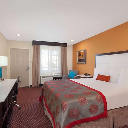 Ramada By Wyndham Culver City Los Angeles Ngoại thất bức ảnh