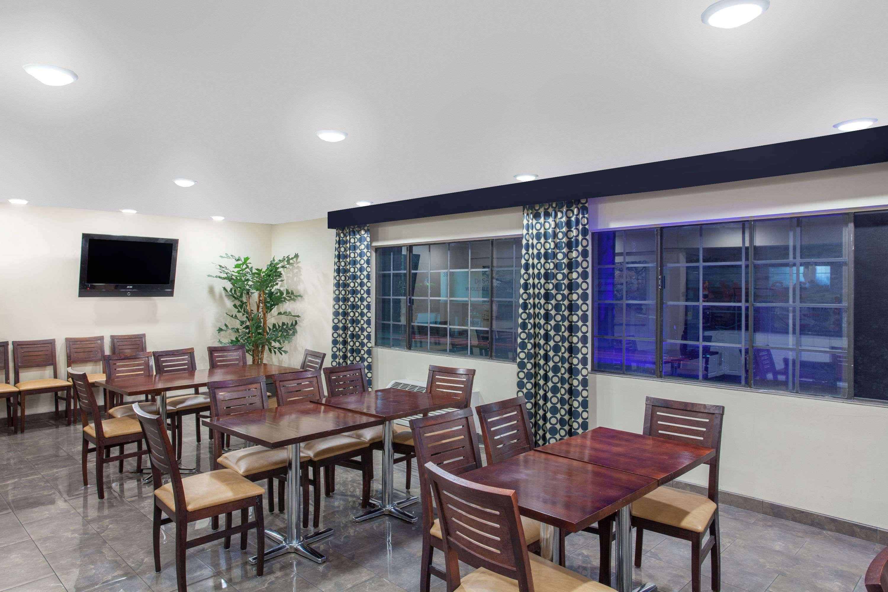 Ramada By Wyndham Culver City Los Angeles Ngoại thất bức ảnh