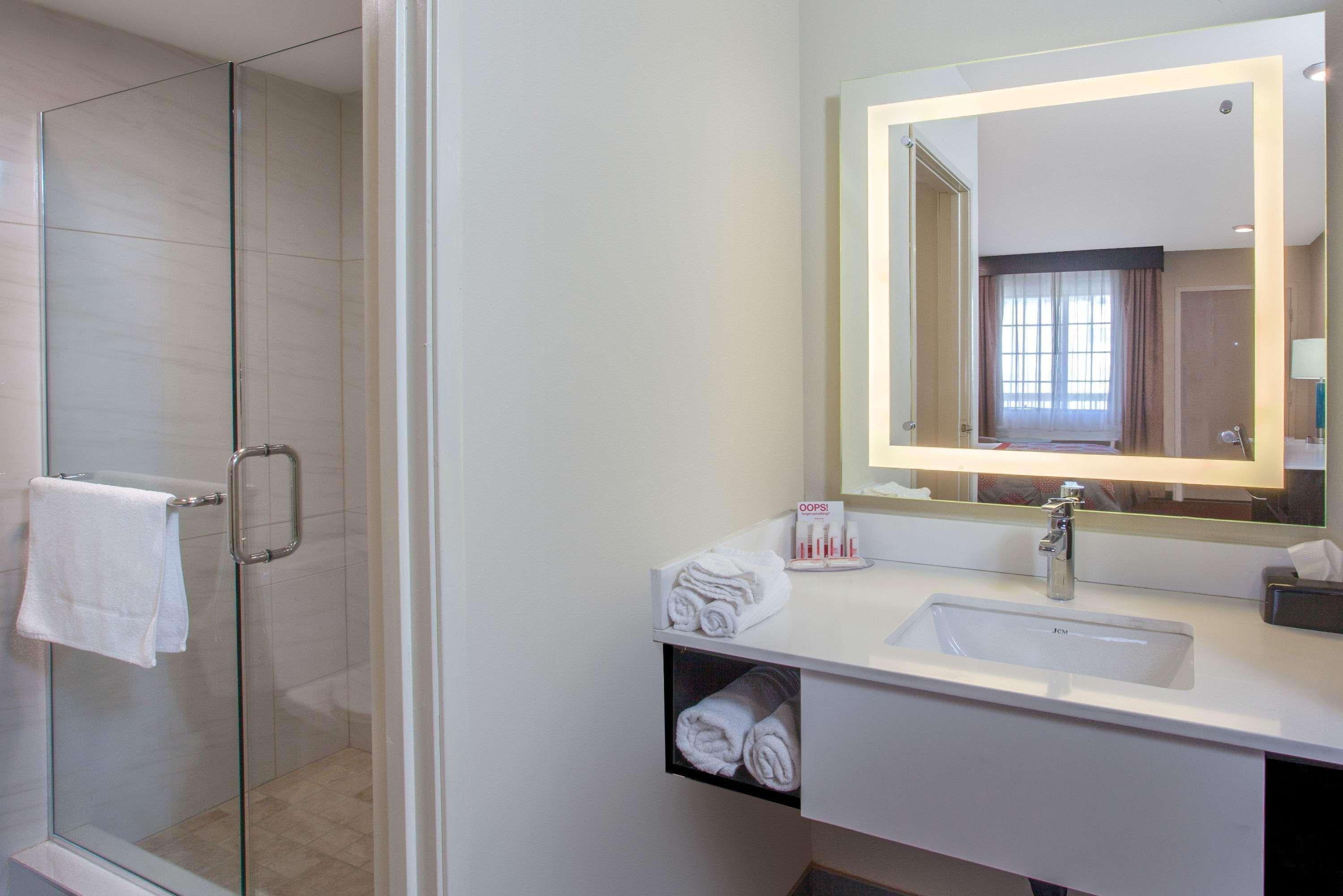 Ramada By Wyndham Culver City Los Angeles Ngoại thất bức ảnh